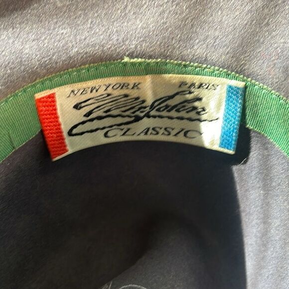 Elegant Mr. John Classic Gray Feathered Women's Hat. 22” circumference. - Picture 7 of 8